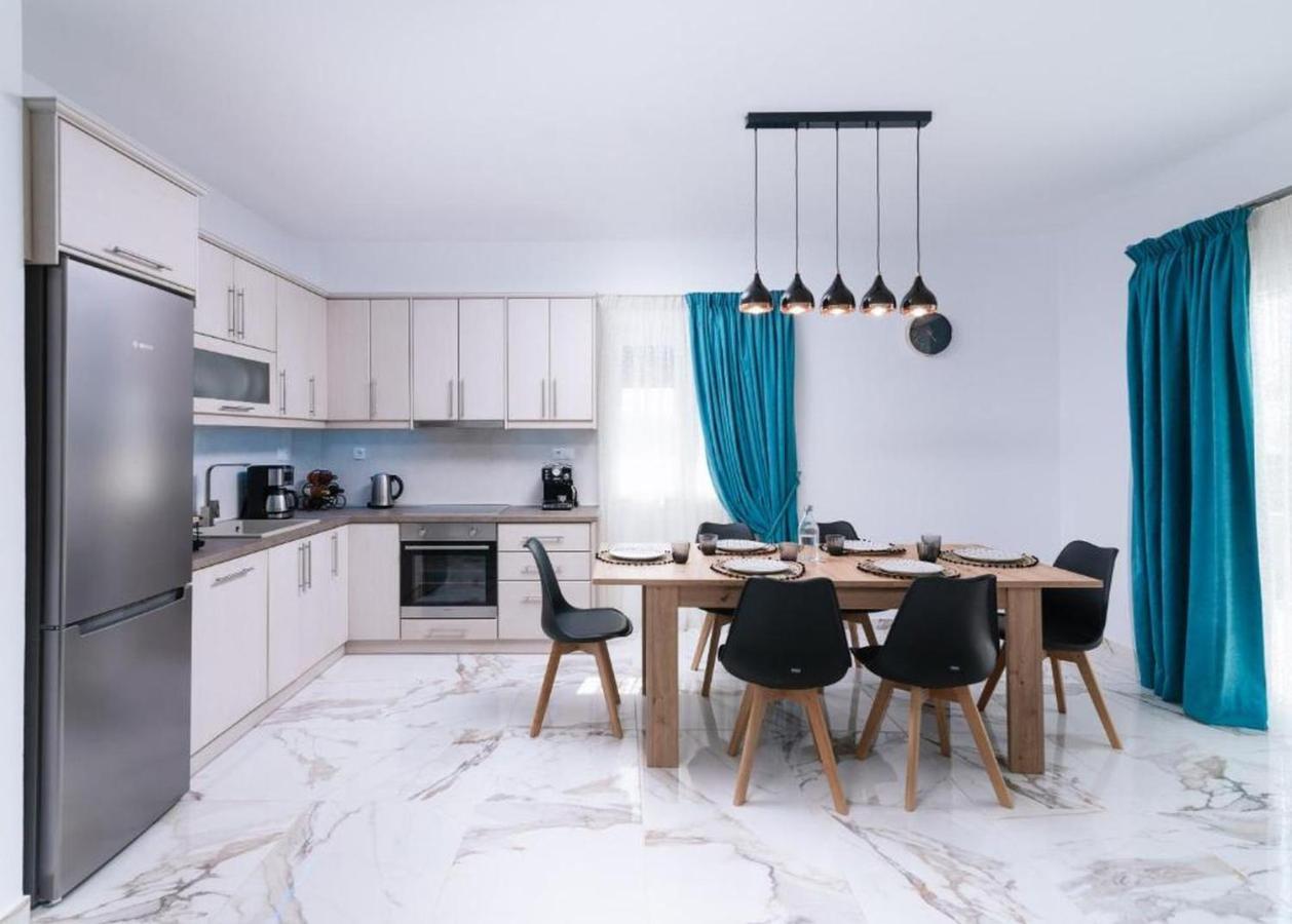 Villa Balux Kalamaki  Bagian luar foto