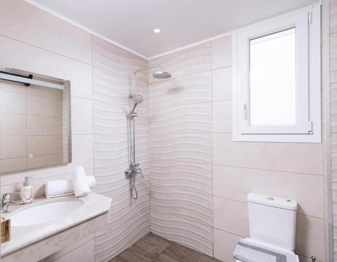 Villa Balux Kalamaki  Bagian luar foto